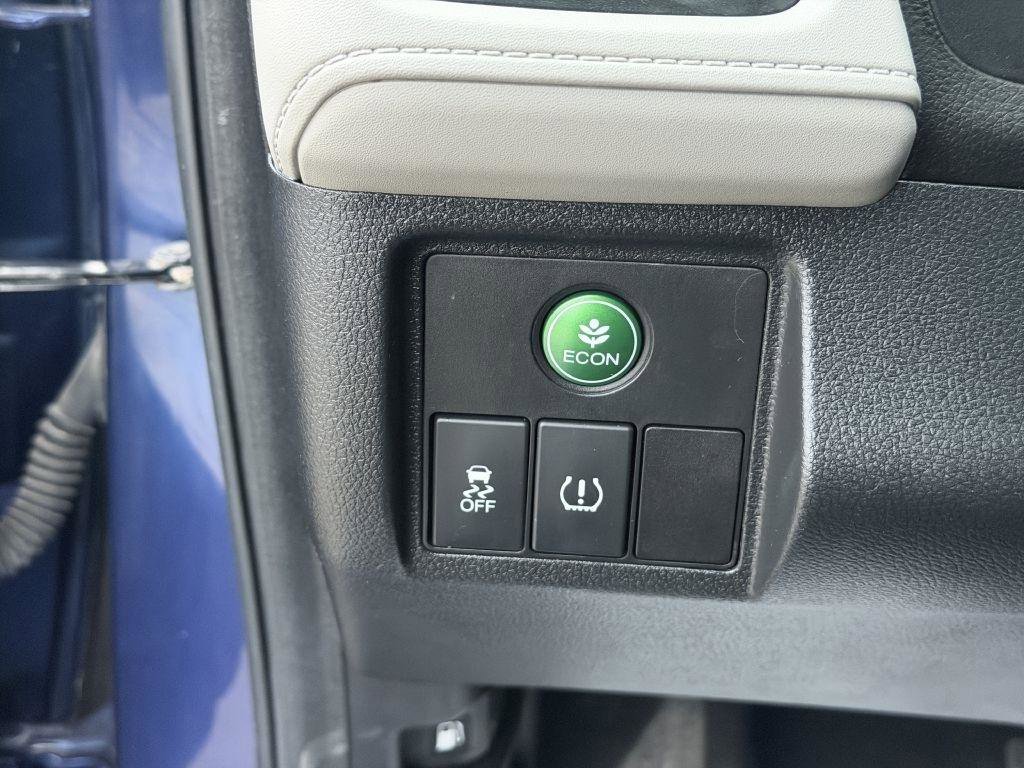 Used 2017 Honda HR-V EX image 12