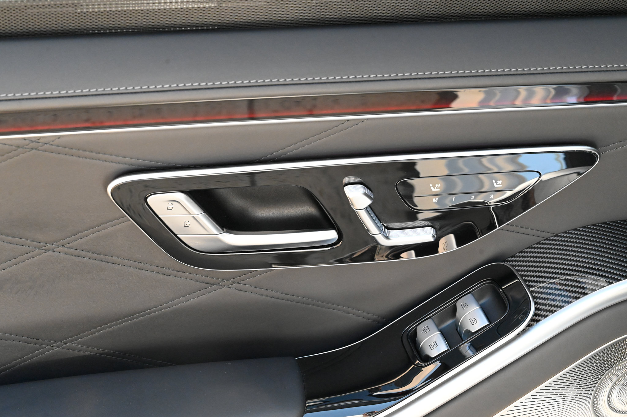 Used 2024 Mercedes-Benz S 63 AMG S image 39