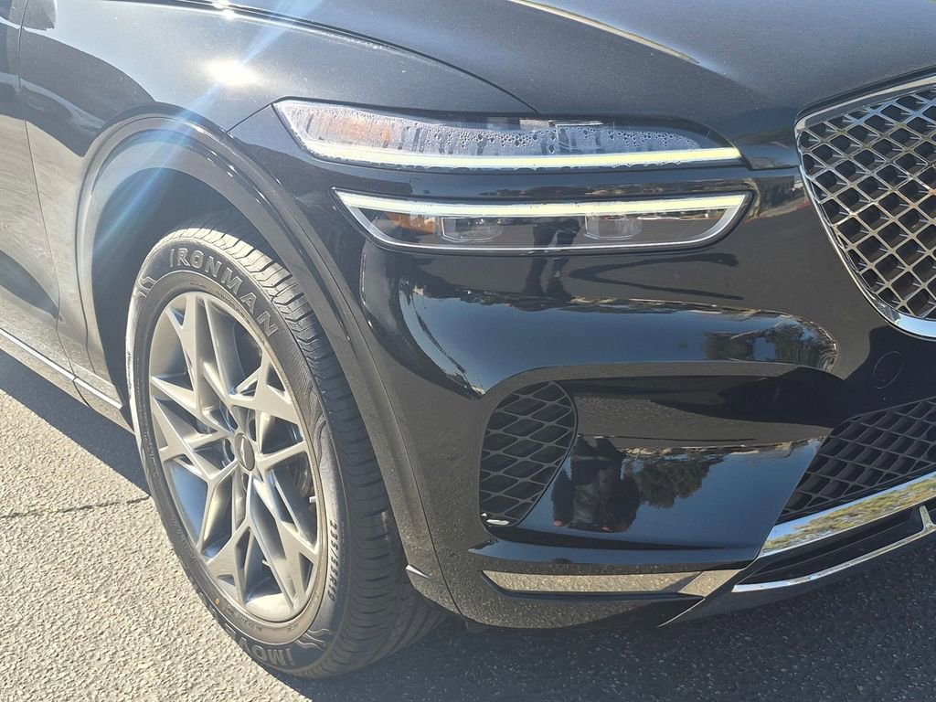 Used 2023 Genesis GV70 2.5T w/ Select Package image 9