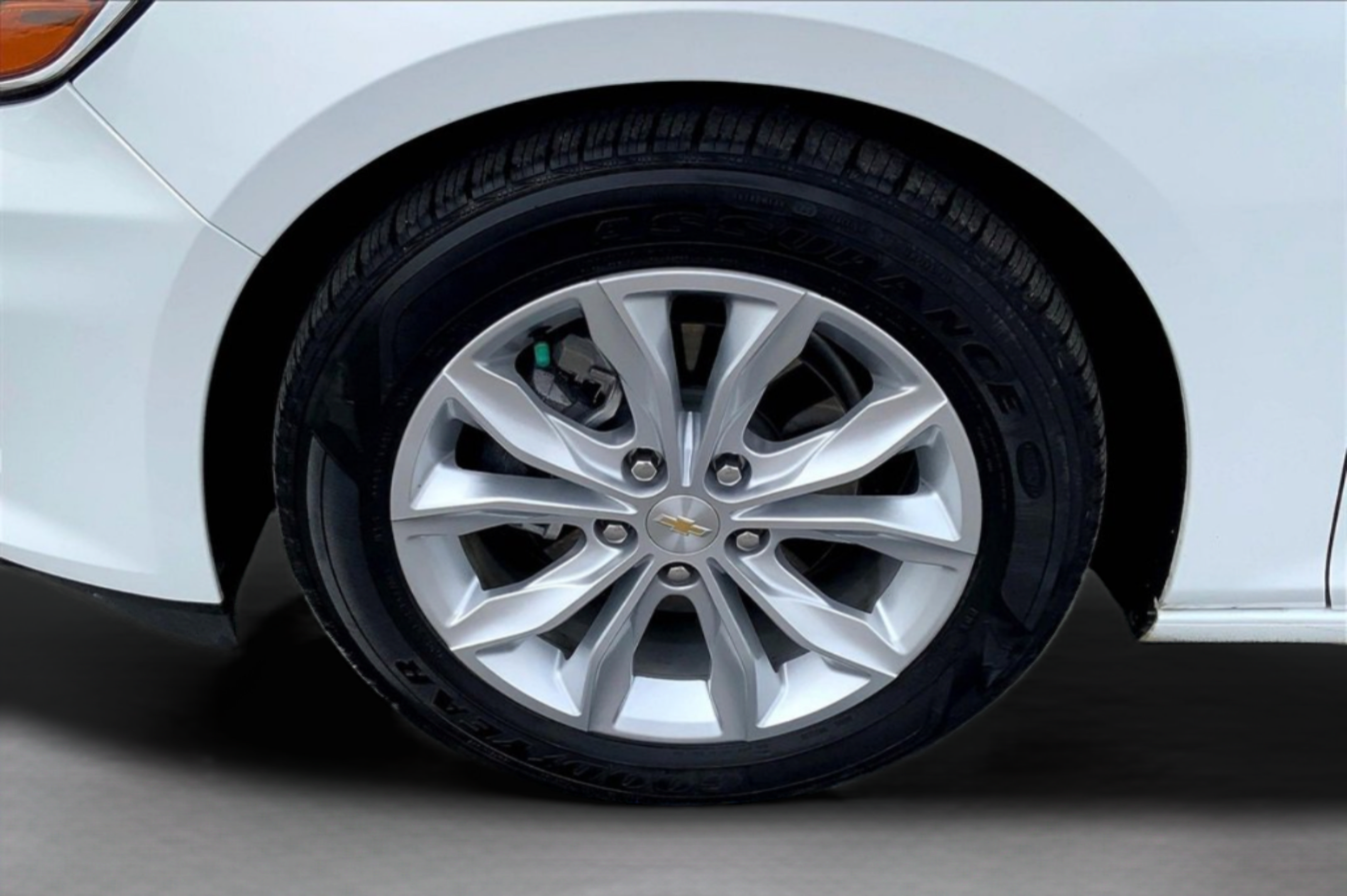 Used 2022 Chevrolet Malibu LT FWD image 12