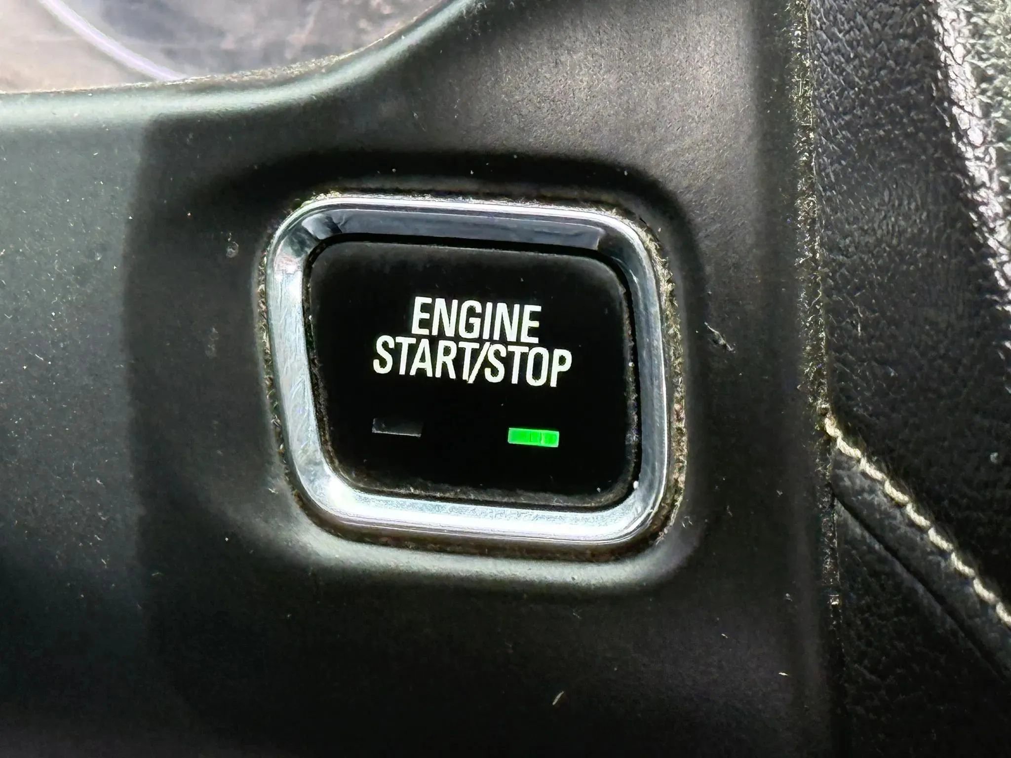 Used 2017 GMC Acadia SLT w/ LPO, Floor Liner Package image 27