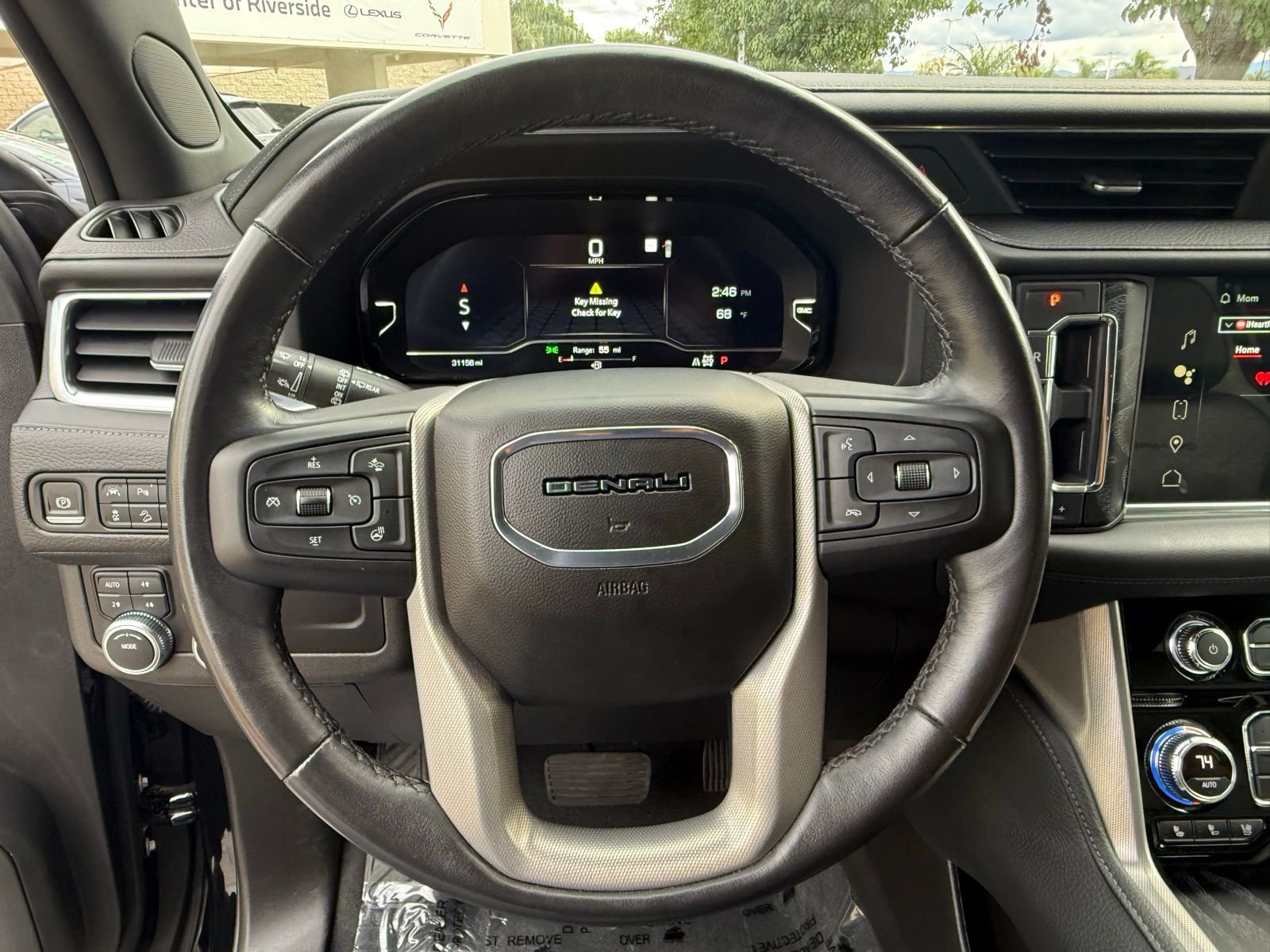 Used 2022 GMC Yukon Denali image 24