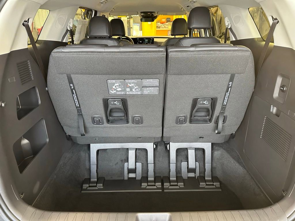 New 2026 Kia Carnival LXS image 31