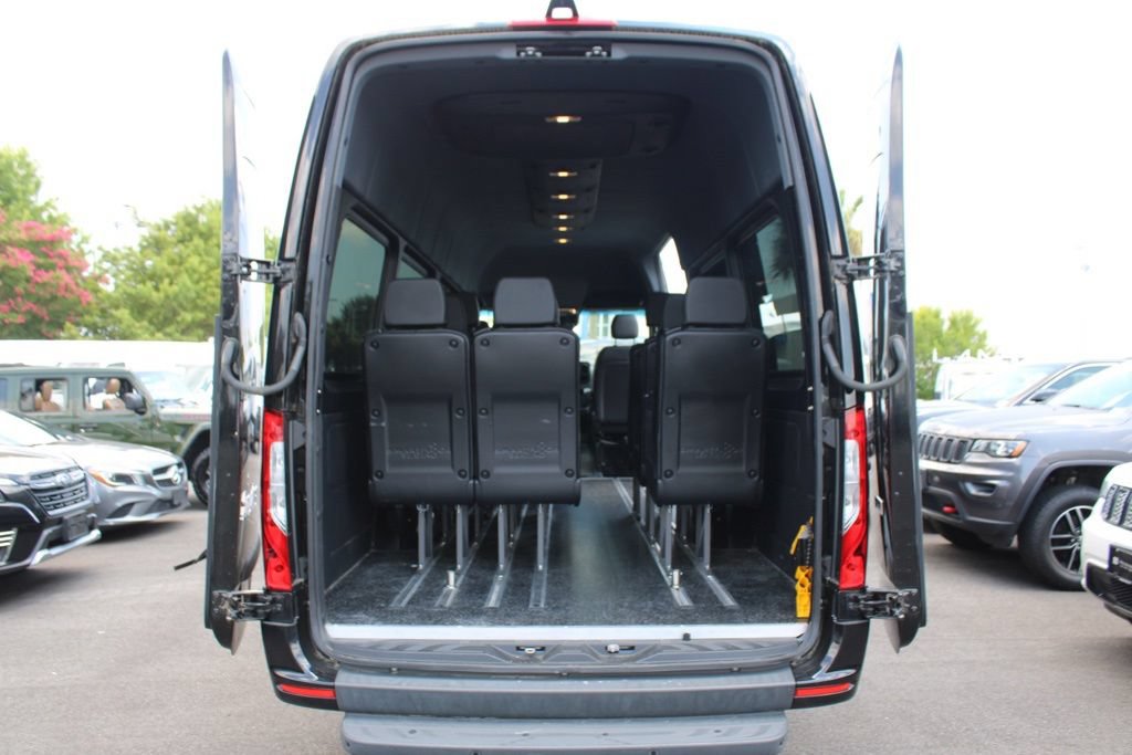 Used 2023 Mercedes-Benz Sprinter 3500 image 23
