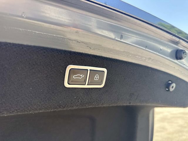 Used 2021 Genesis G80 2.5T w/ Prestige Package AWD/4WD image 10