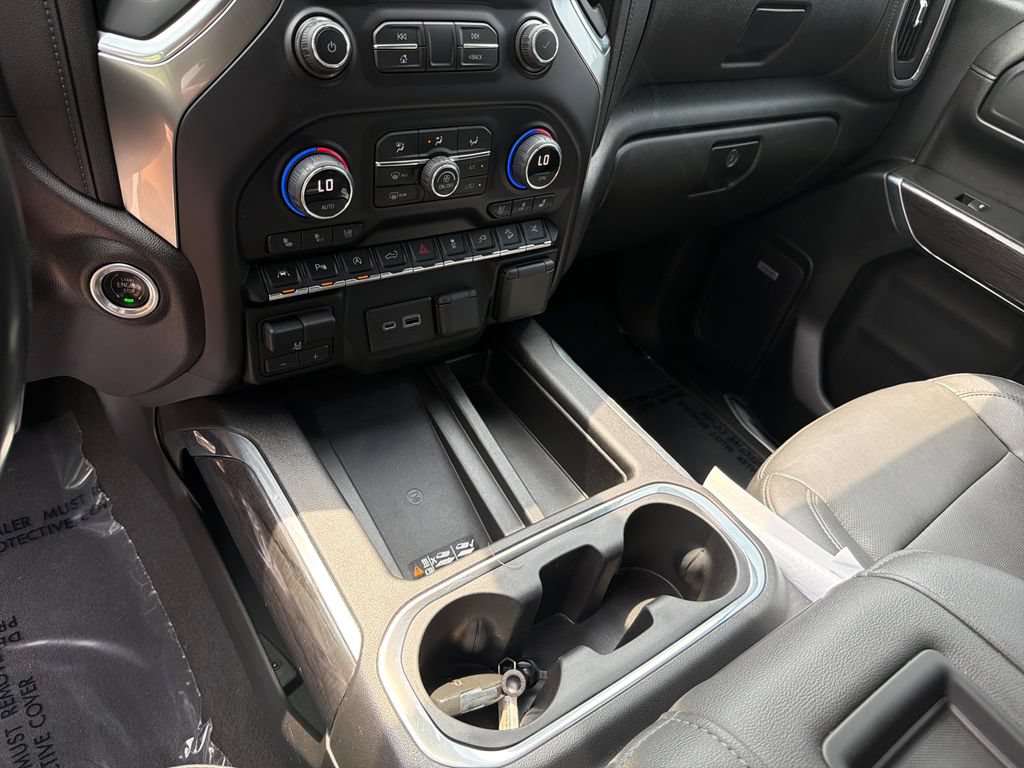 Used 2021 Chevrolet Silverado 1500 LTZ w/ LTZ Premium Package AWD/4WD image 30