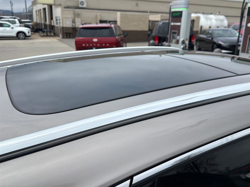 Used 2019 Lincoln MKC Reserve w/ MKC Climate Package AWD/4WD image 6