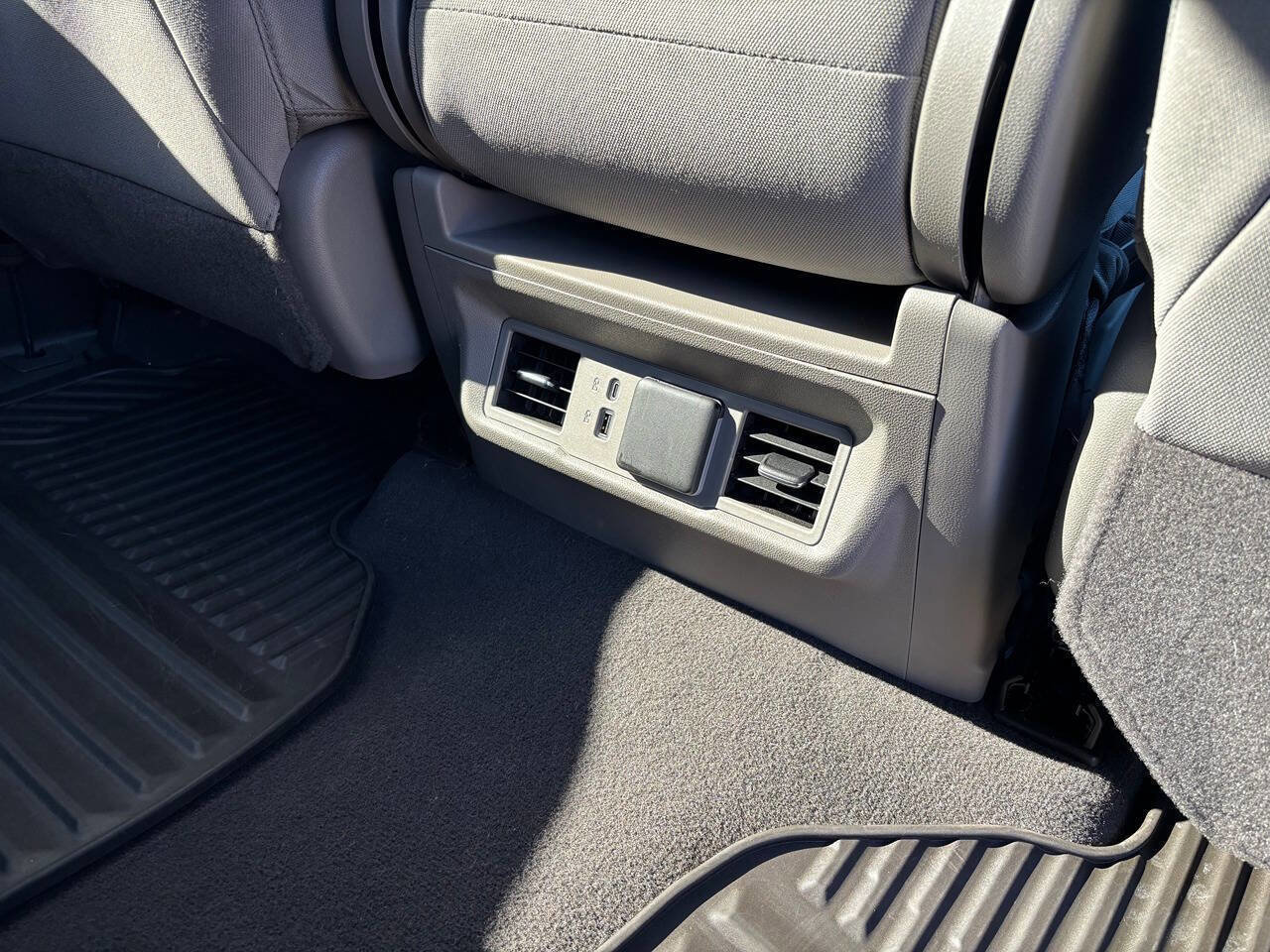 Used 2025 Chevrolet Silverado 1500 LT image 19