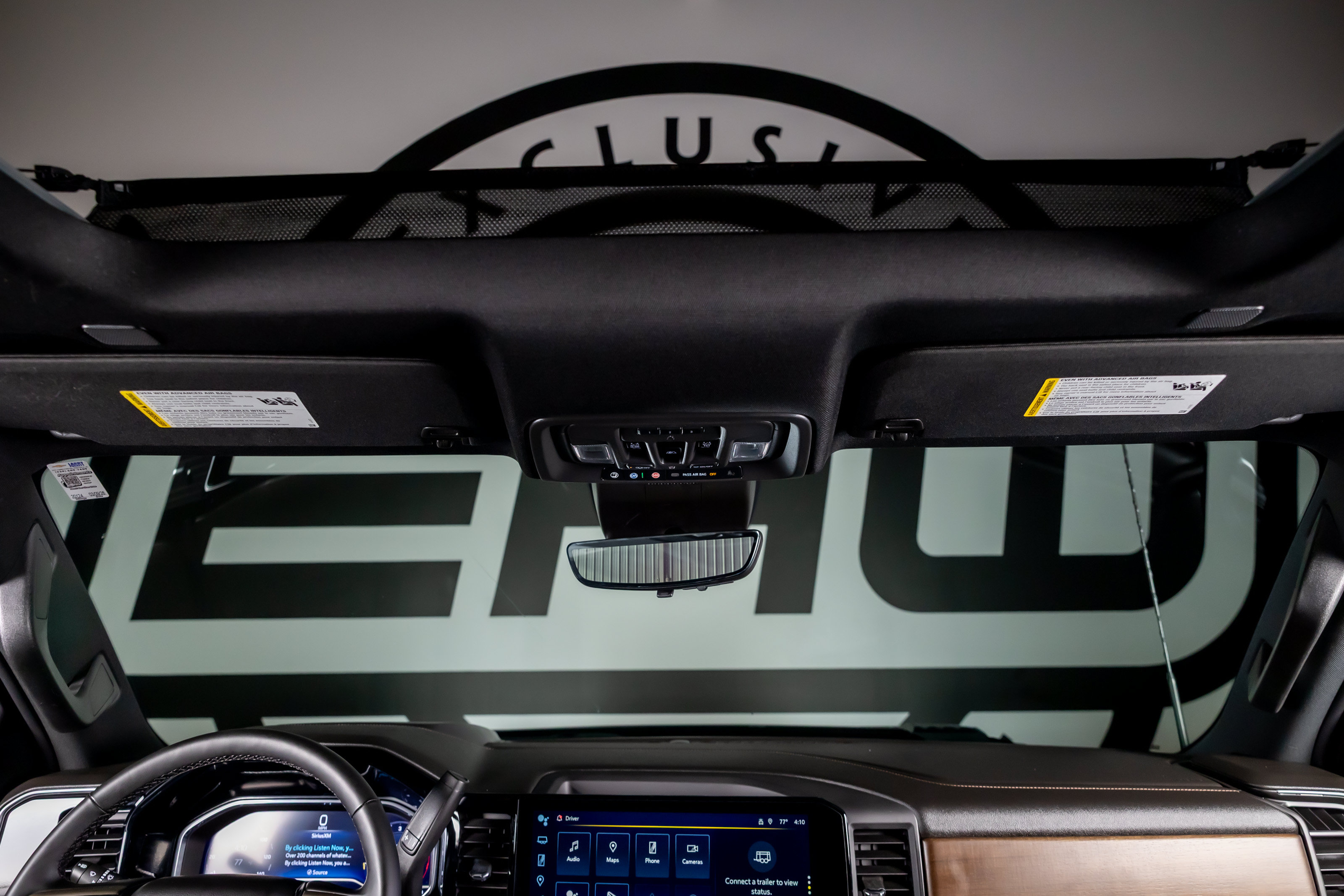 Used 2024 Chevrolet Silverado 2500 High Country w/ High Country Premium Package AWD/4WD image 10
