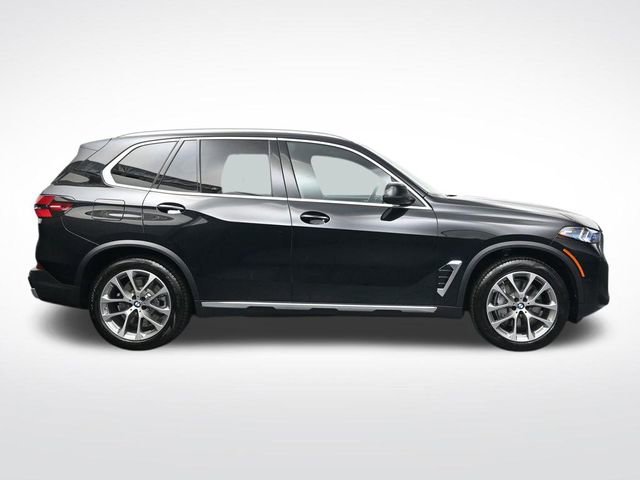 New 2026 BMW X5 xDrive50e AWD/4WD image 3