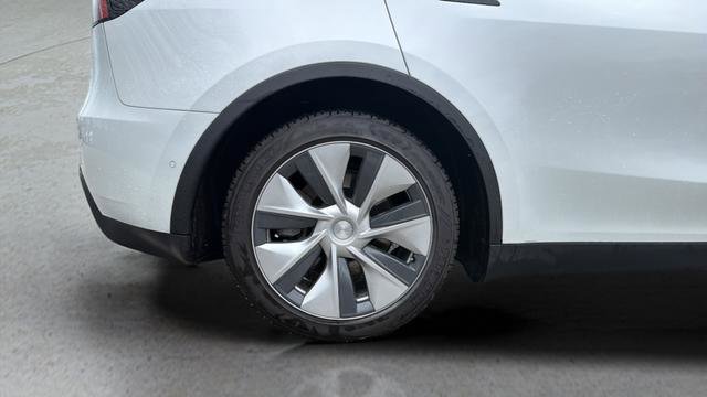 Used 2021 Tesla Model Y Long Range image 13