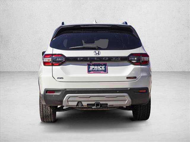 Used 2024 Honda Pilot TrailSport image 6