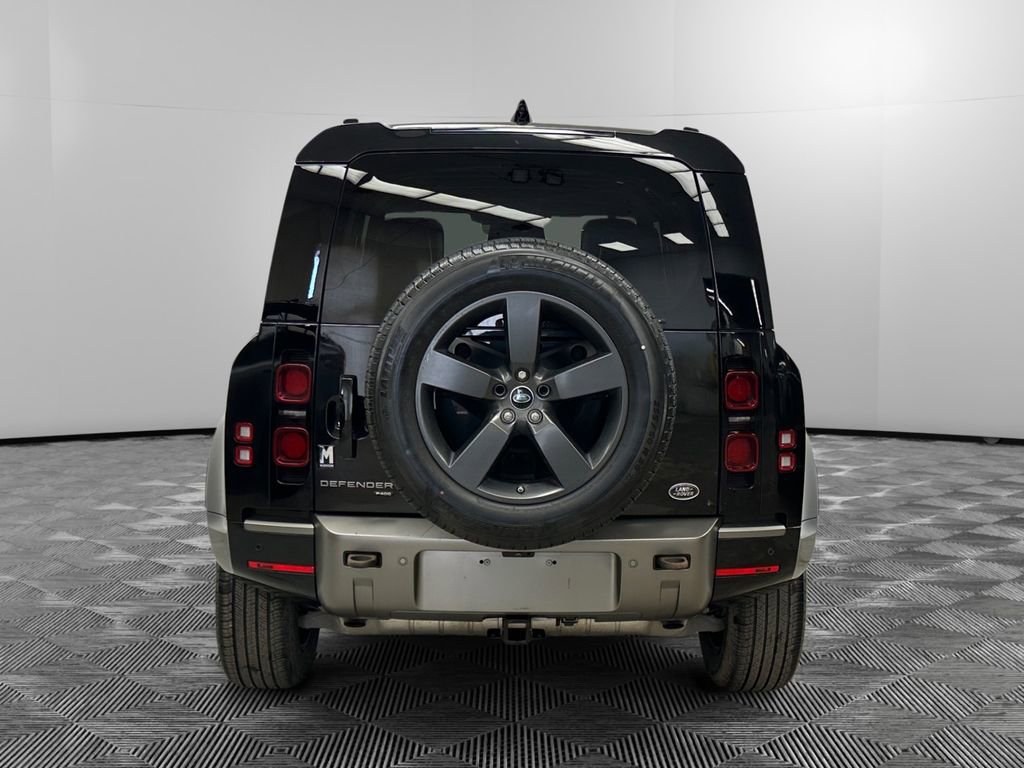 Used 2021 Land Rover Defender 110 X-Dynamic HSE image 4