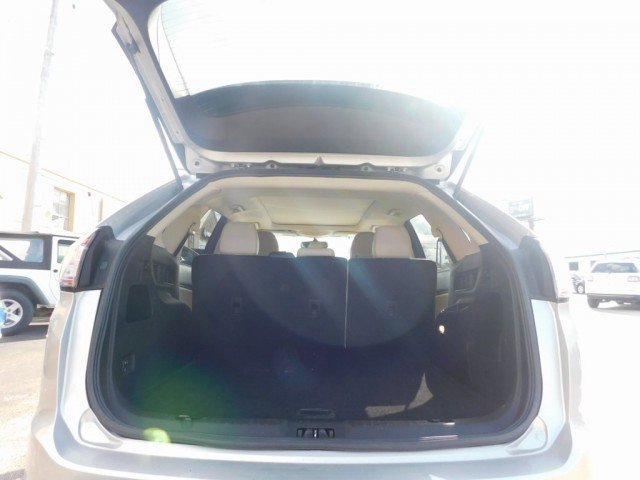 Used 2015 Ford Edge SEL image 10