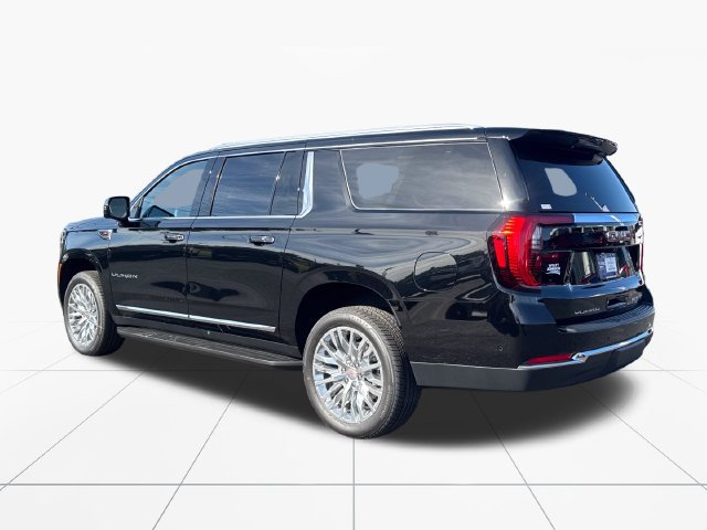 New 2027 GMC Yukon XL Elevation w/ Elevation Premium Package AWD/4WD image 3