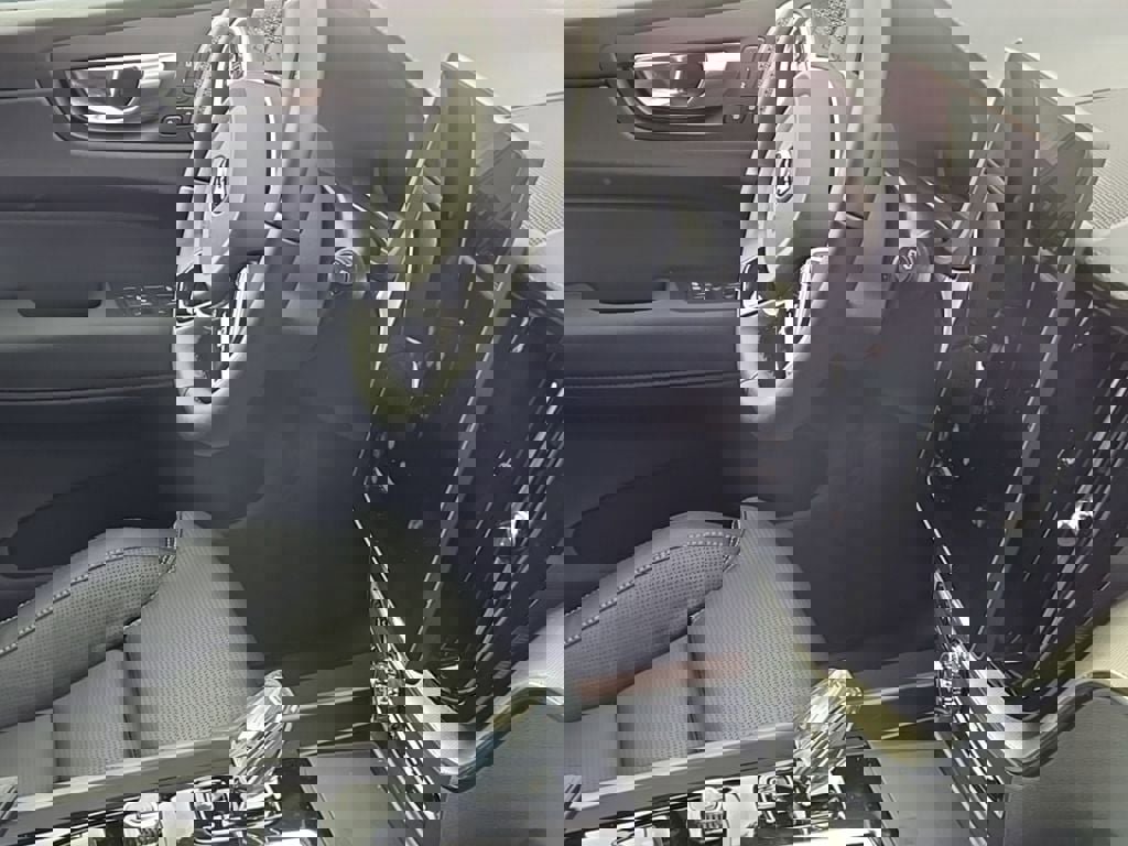 New 2026 Volvo XC60 B5 Ultra w/ Protection Package Premier image 9