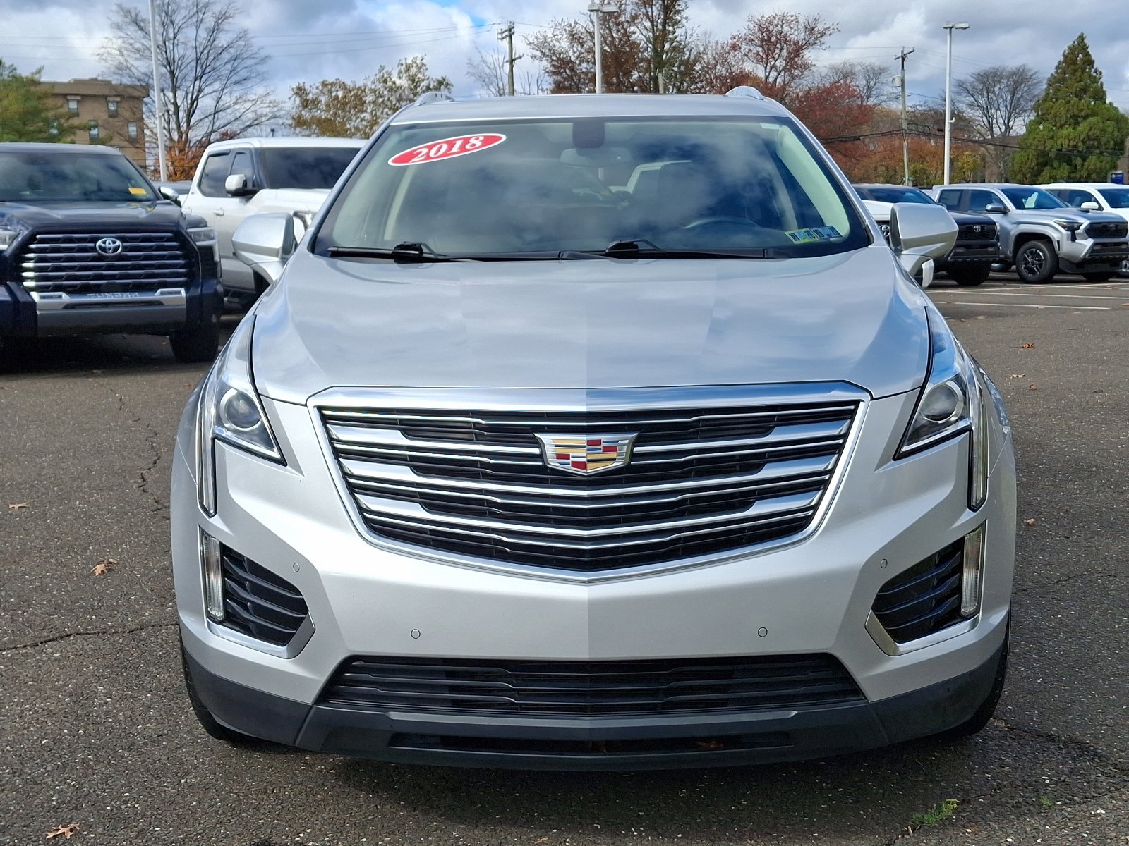 Used 2018 Cadillac XT5 Luxury w/ LPO, Wheel Lock Package image 2