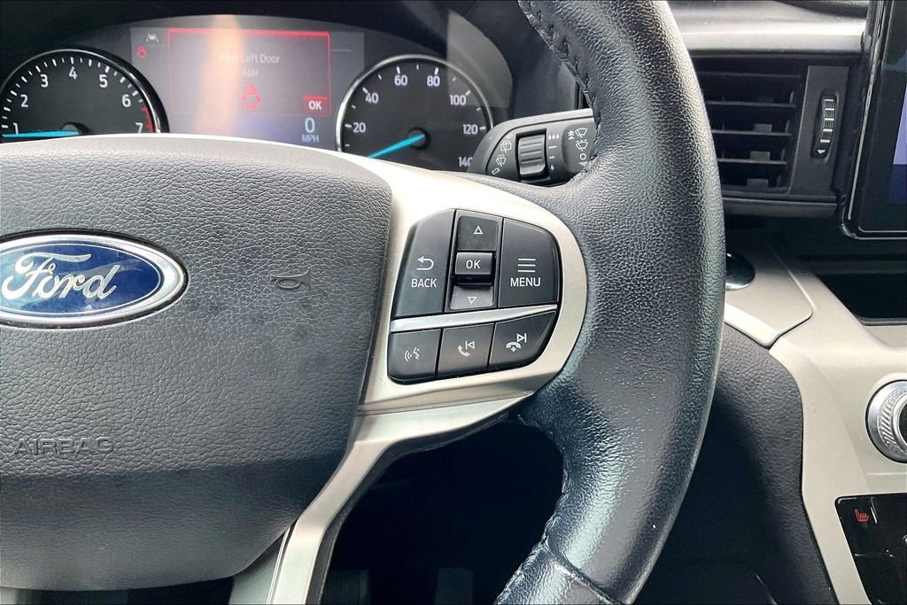 Used 2021 Ford Explorer XLT image 26