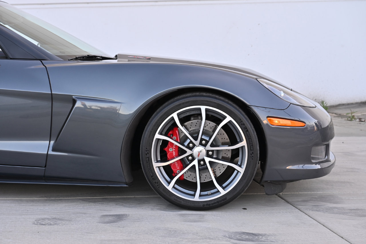 Used 2013 Chevrolet Corvette 427 w/ 1SC Preferred Equipment Group RWD image 41