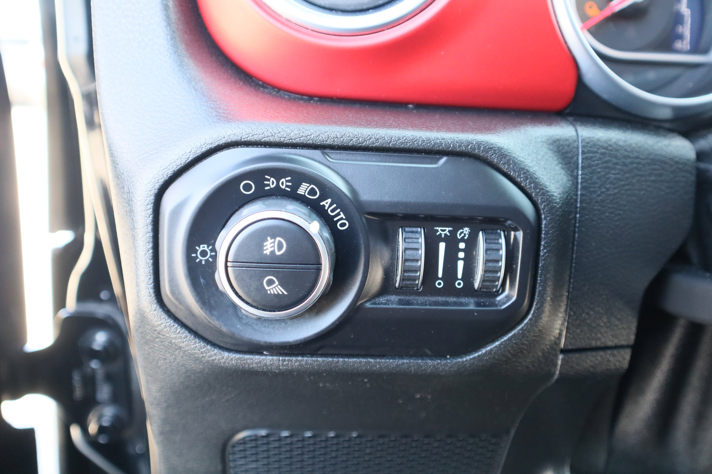 Used 2020 Jeep Gladiator Rubicon image 17