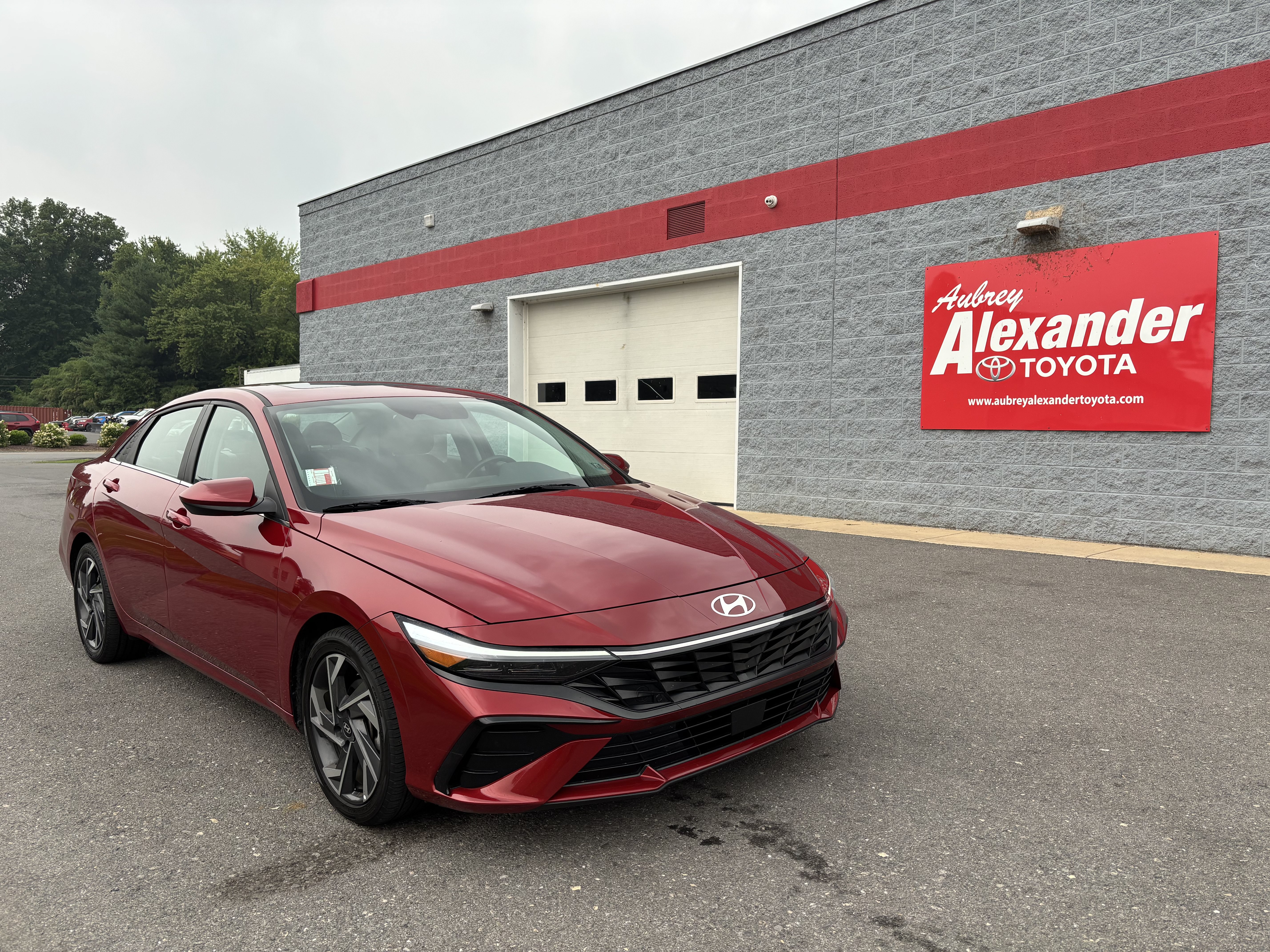 Used 2025 Hyundai Elantra SEL FWD video 1