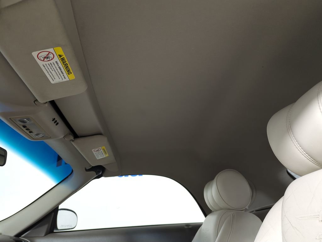 Used 2005 Ford Thunderbird 50th Anniversary image 14