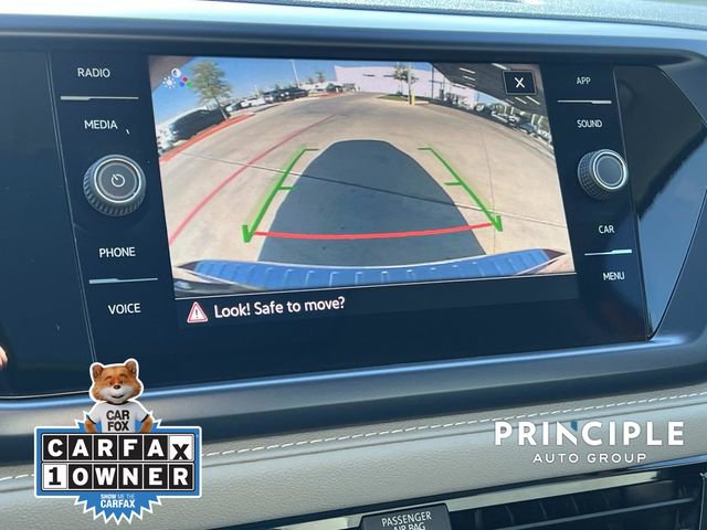 Certified 2023 Volkswagen Taos SE w/ Panoramic Sunroof Package image 23