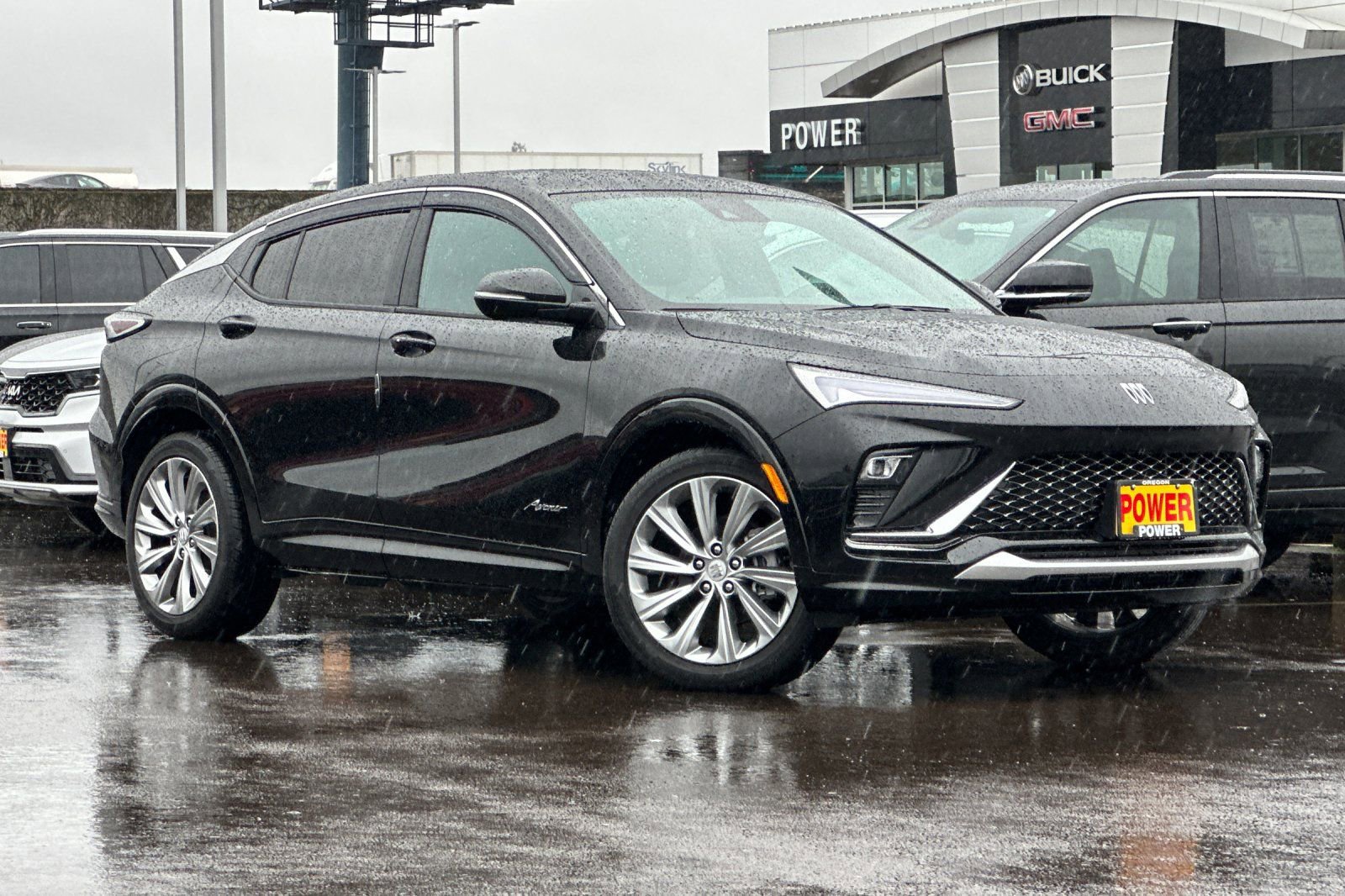 Used 2024 Buick Envista Avenir image 2