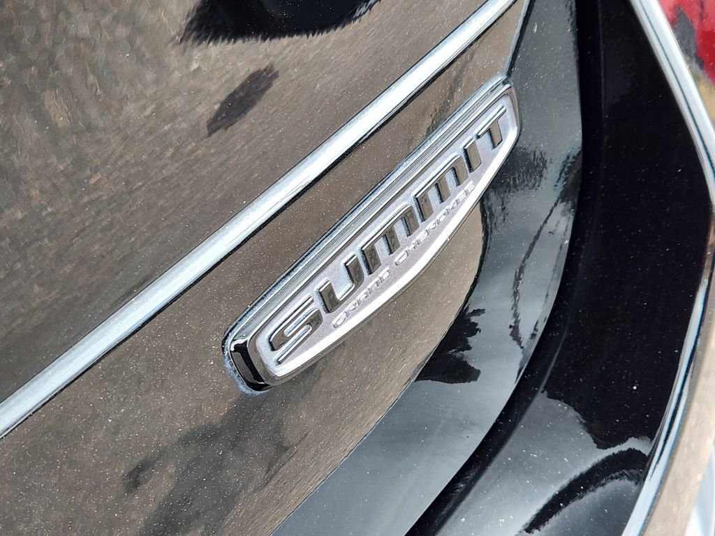 Used 2025 Jeep Grand Cherokee L Summit image 11