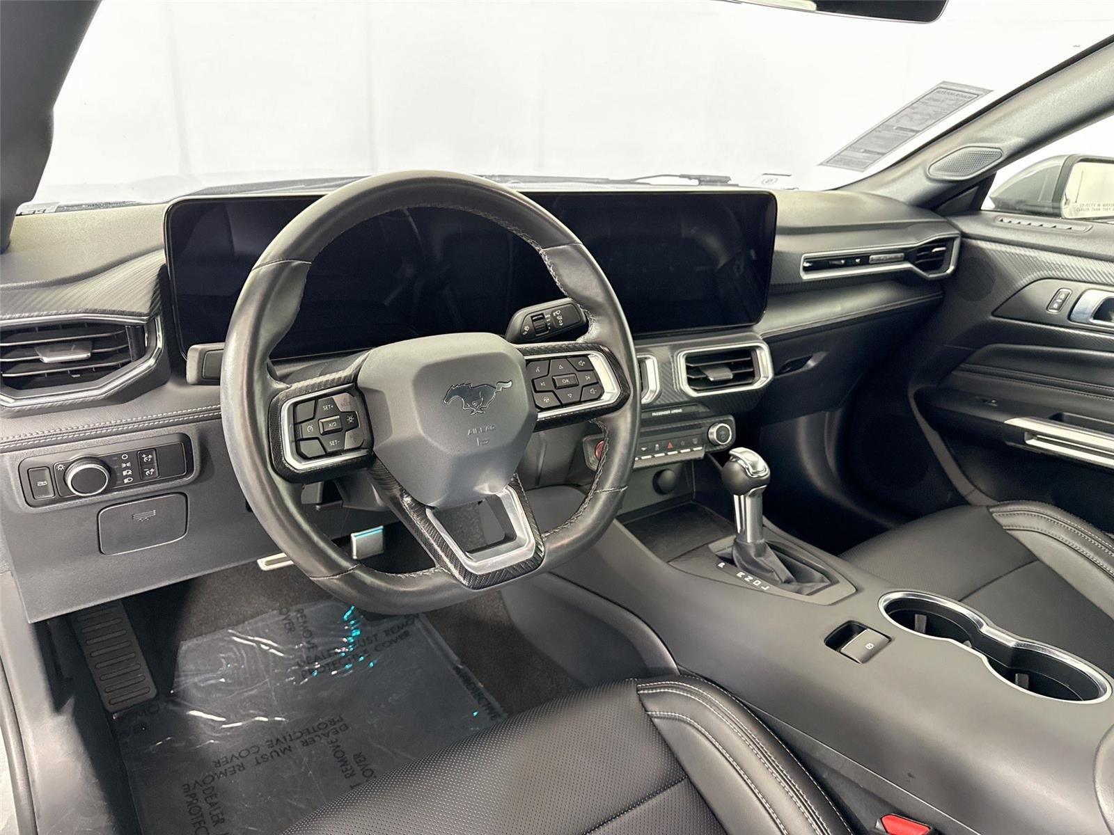 Used 2025 Ford Mustang Premium RWD image 4