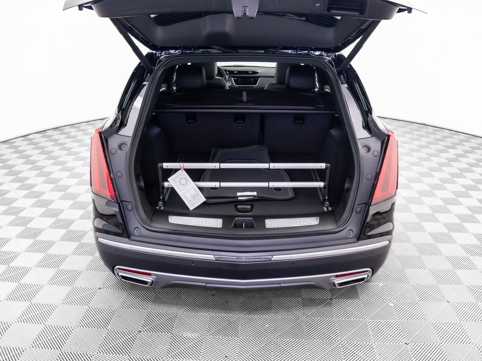 New 2026 Cadillac XT5 Premium Luxury w/ LPO, Floor Liner Package image 30