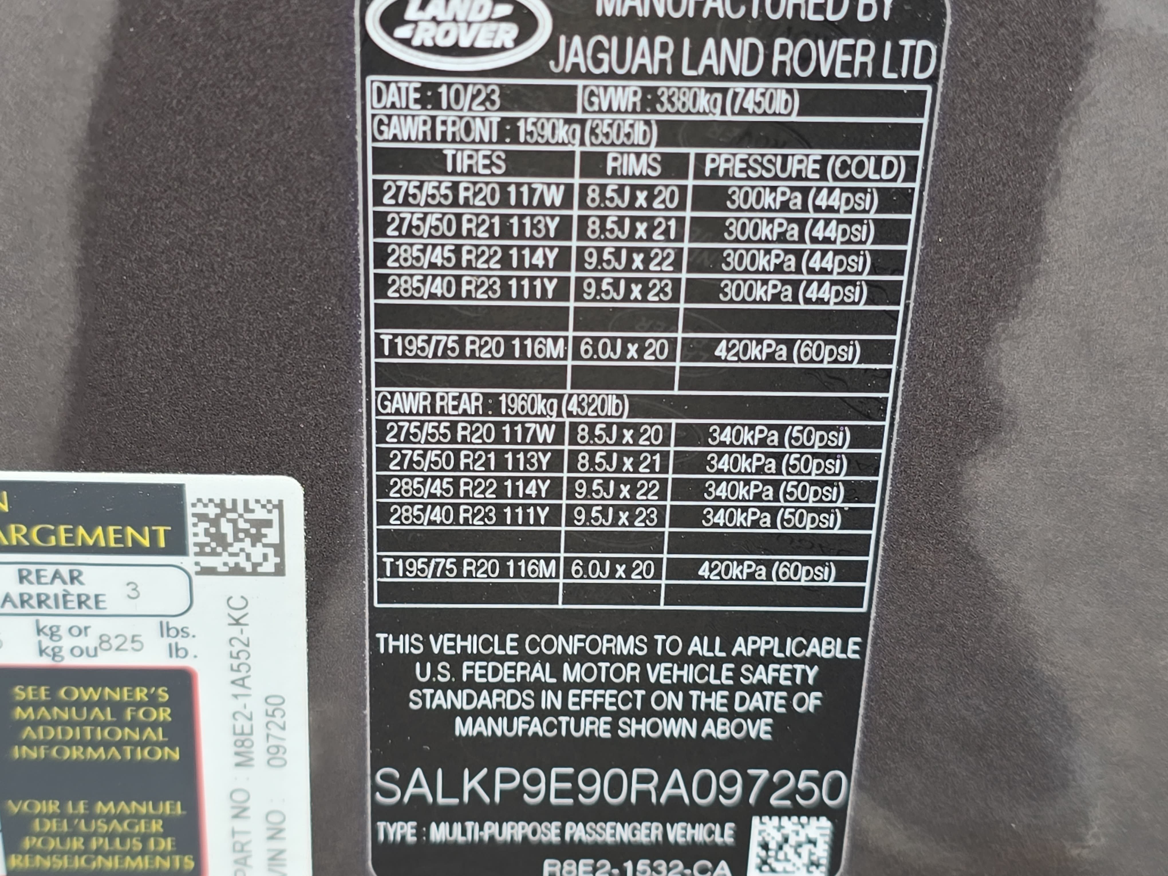 Certified 2024 Land Rover Range Rover SE AWD/4WD image 36