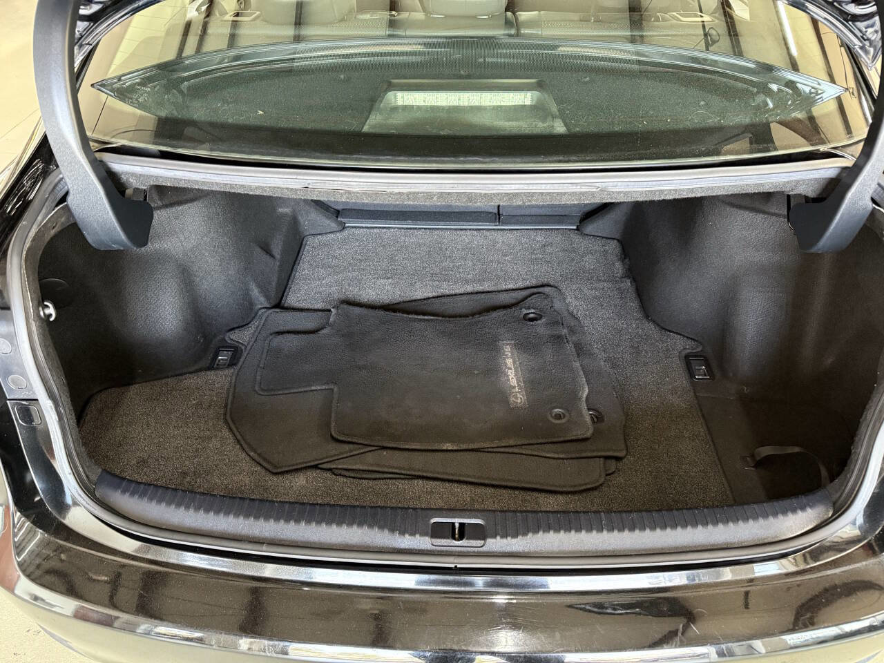 Used 2015 Lexus IS 250 AWD w/ Premium Package image 9