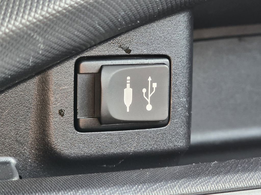 Used 2015 Toyota Prius C Four image 6