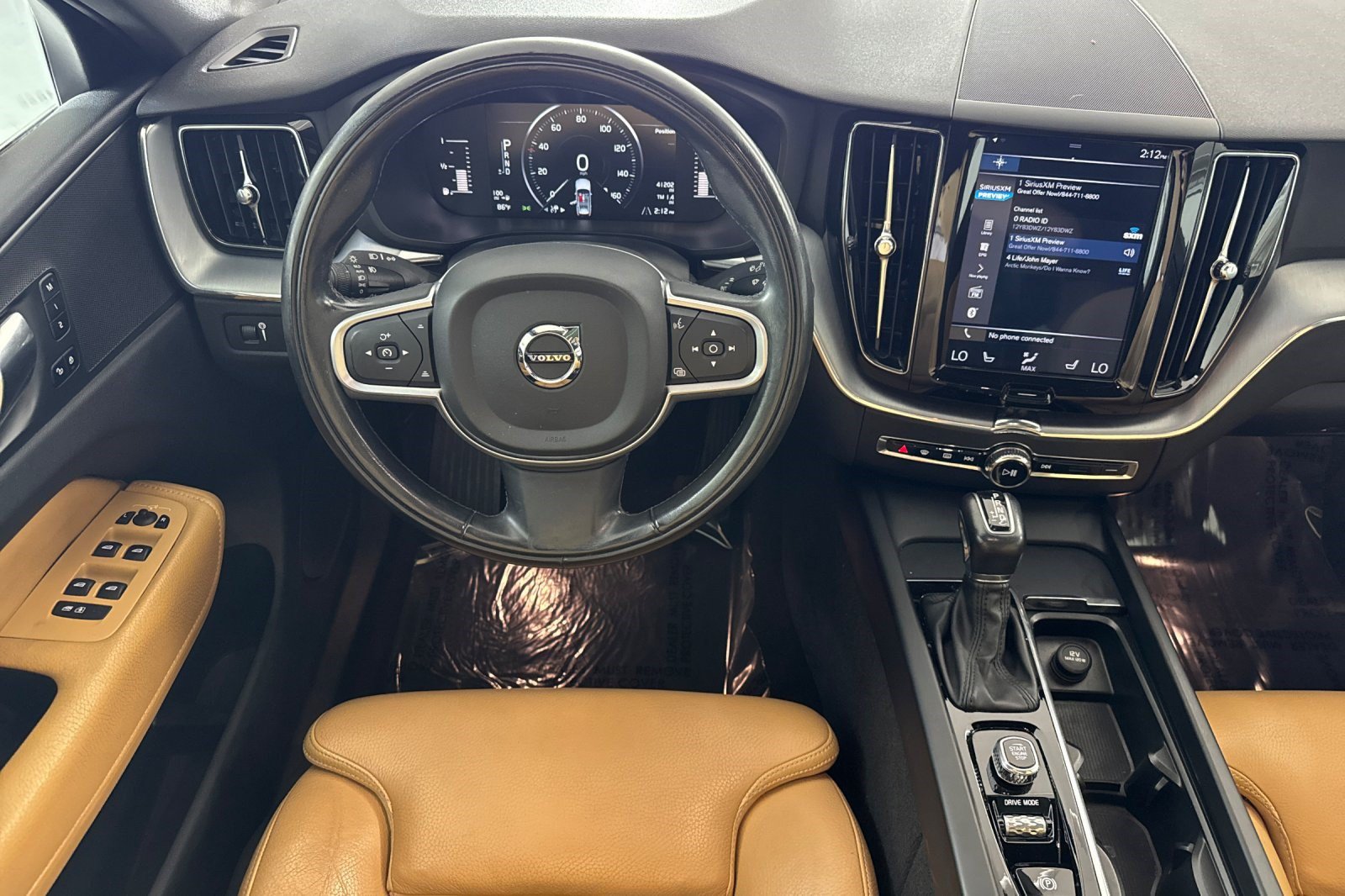 Used 2019 Volvo XC60 T6 Momentum AWD/4WD image 32