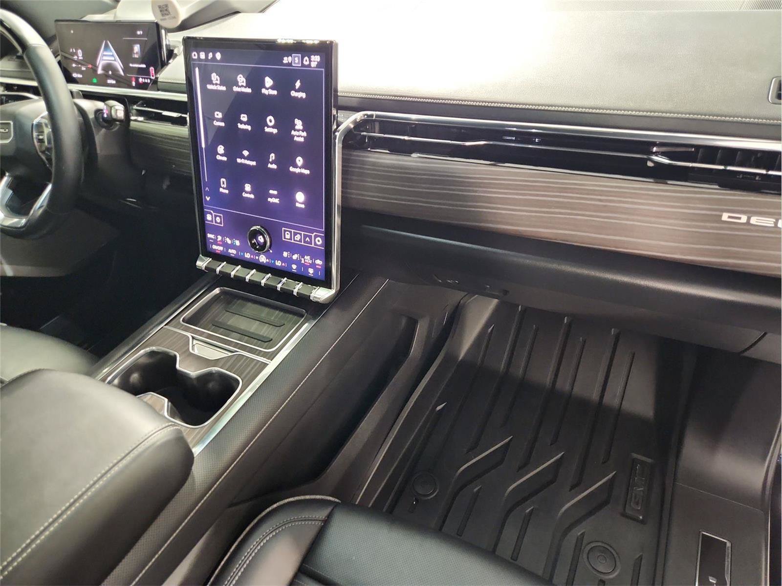 Used 2025 GMC Sierra EV Denali AWD/4WD image 29