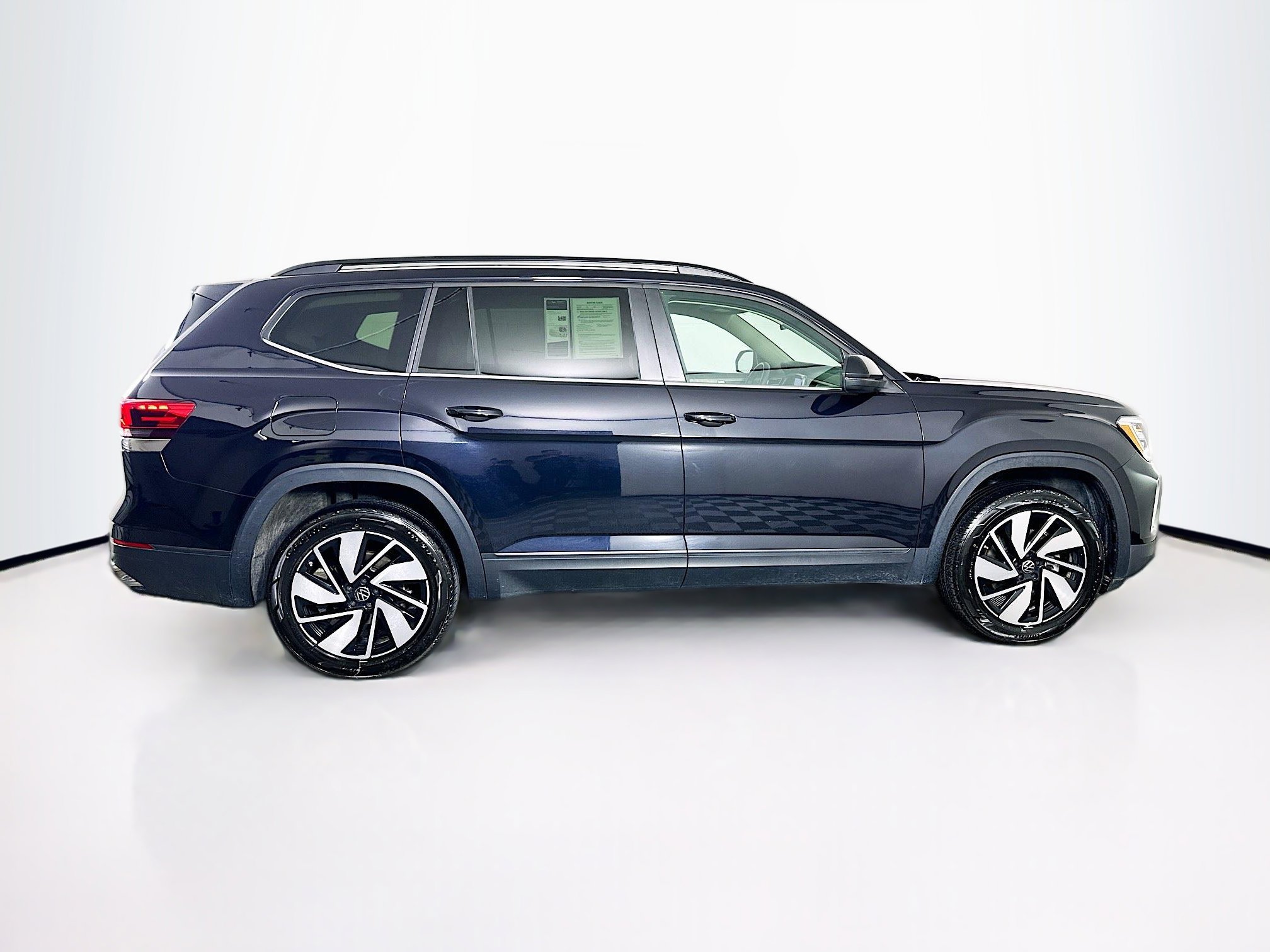 Used 2024 Volkswagen Atlas SE image 10