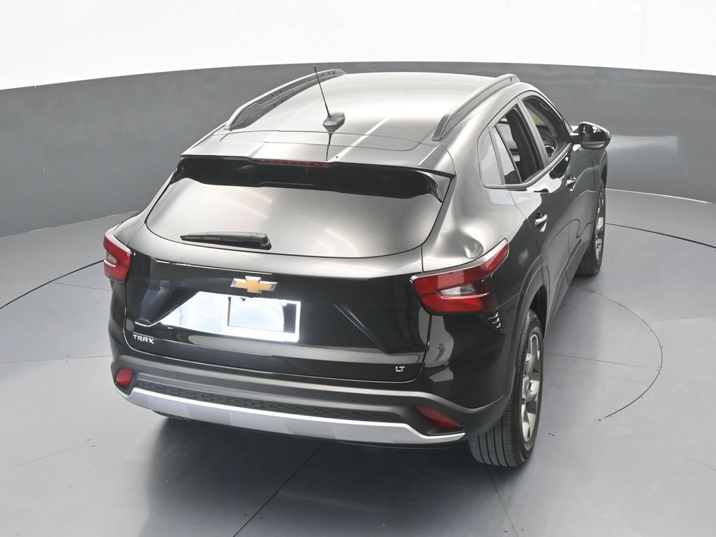 Used 2026 Chevrolet Trax LT FWD image 46