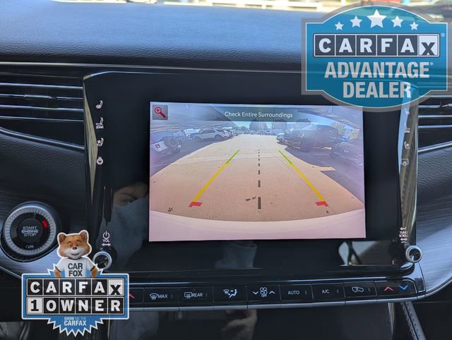 Used 2023 Jeep Wagoneer Series II w/ HD Trailer Tow Package image 8