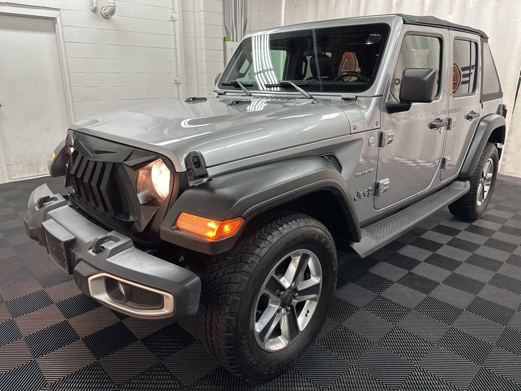 Used 2018 Jeep Wrangler Unlimited Sahara AWD/4WD image 2
