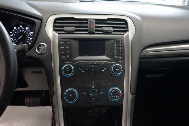 Used 2019 Ford Fusion S image 7