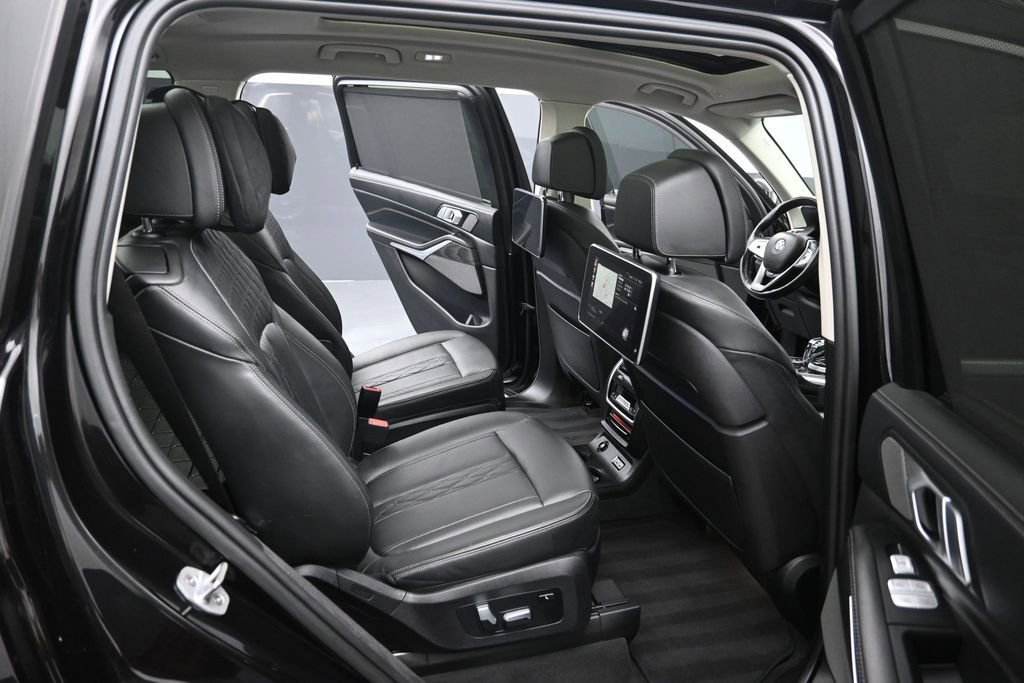Used 2019 BMW X7 xDrive50i w/ Premium Package AWD/4WD image 40