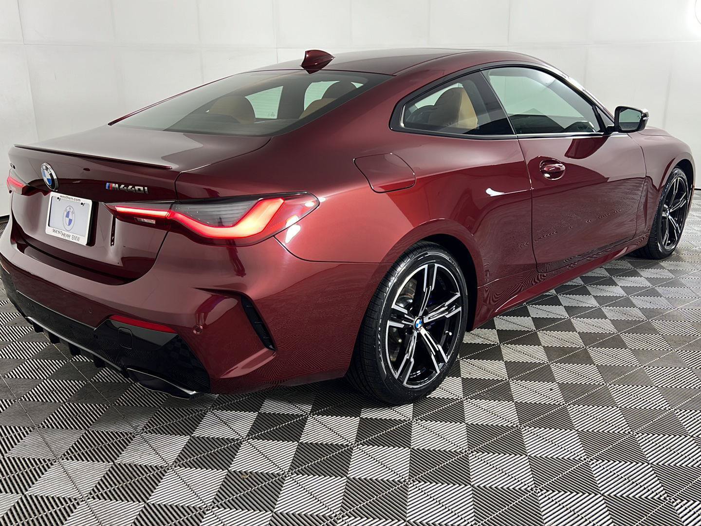 Used 2022 BMW 440i xDrive Coupe w/ Premium Package AWD/4WD image 5
