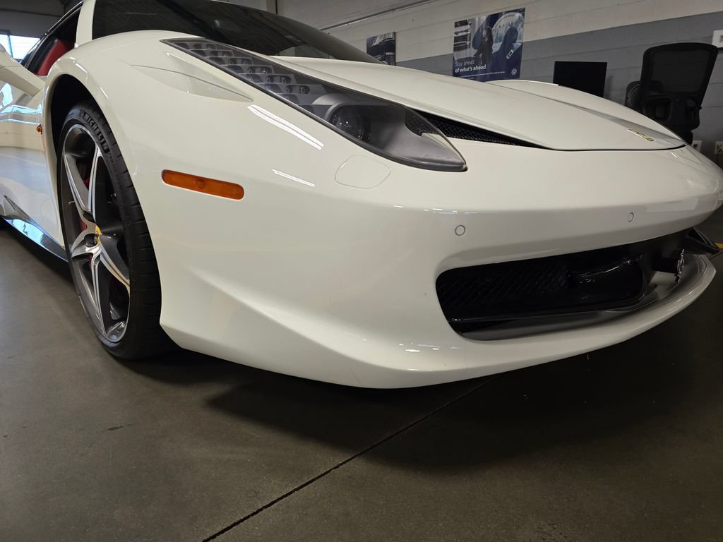 Used 2015 Ferrari 458 Spider RWD image 7