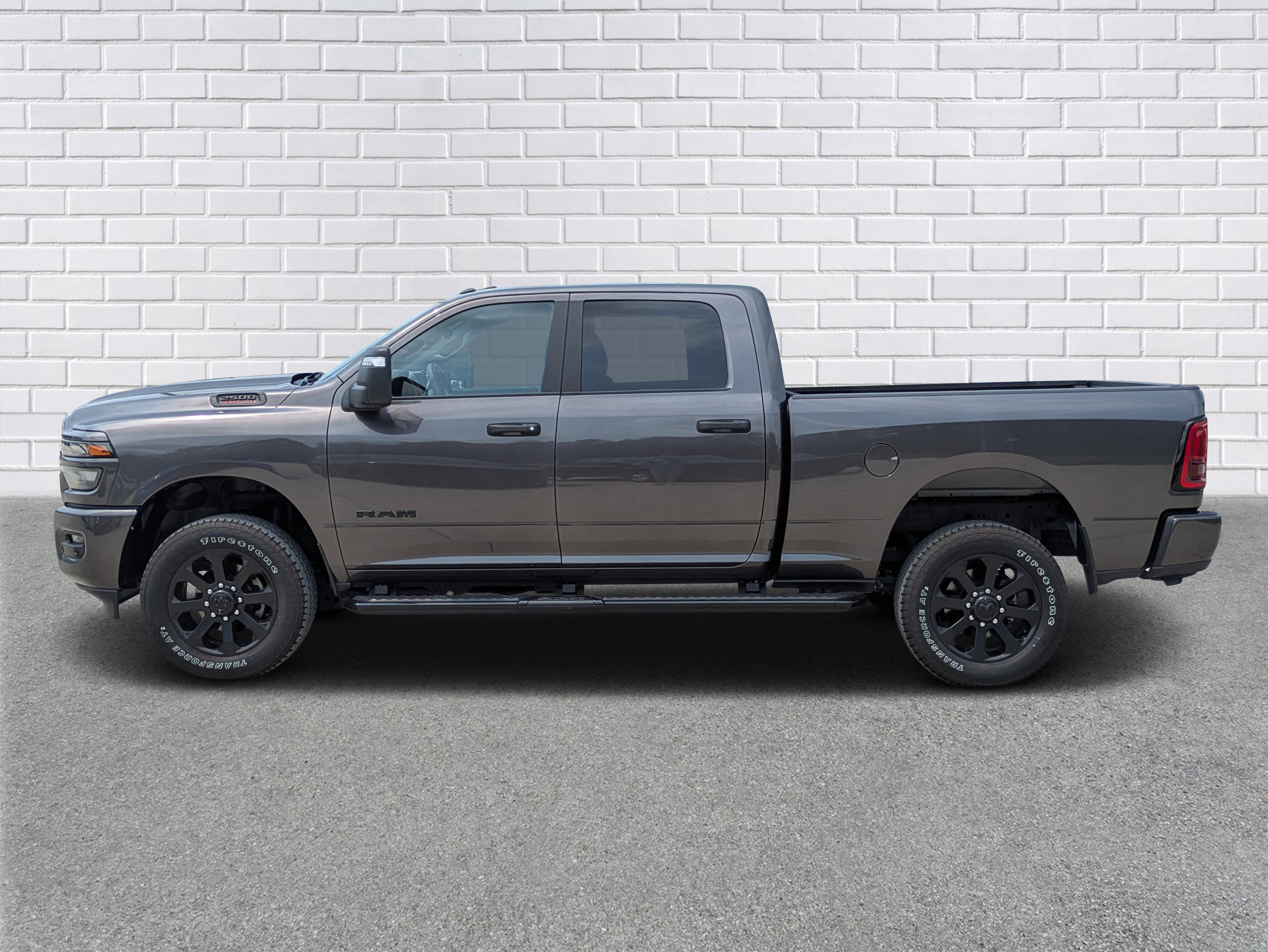 Used 2025 RAM 2500 Big Horn AWD/4WD image 2
