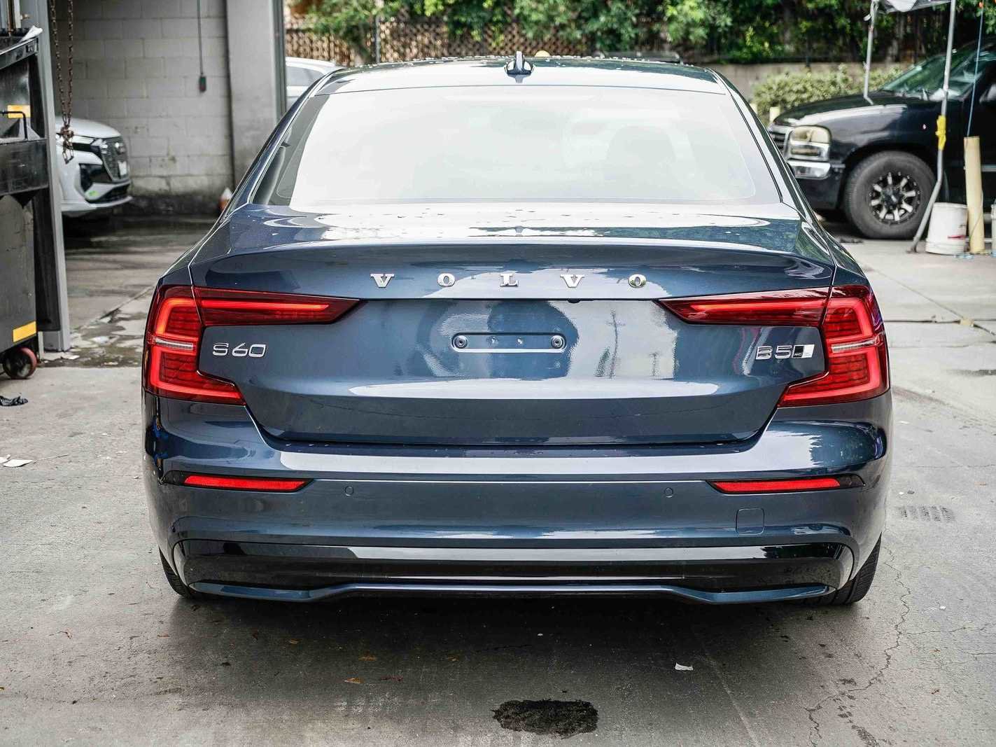 Used 2023 Volvo S60 B5 Plus w/ Climate Package image 3