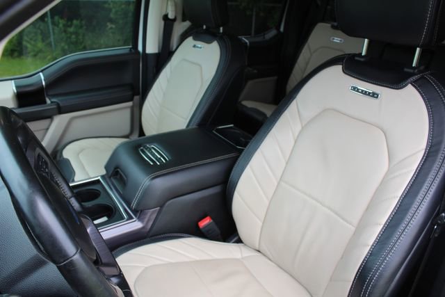 Used 2020 Ford F350 Limited image 23