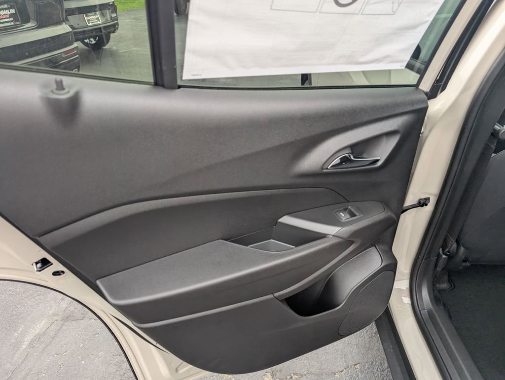 New 2026 Chevrolet Trax RS image 10