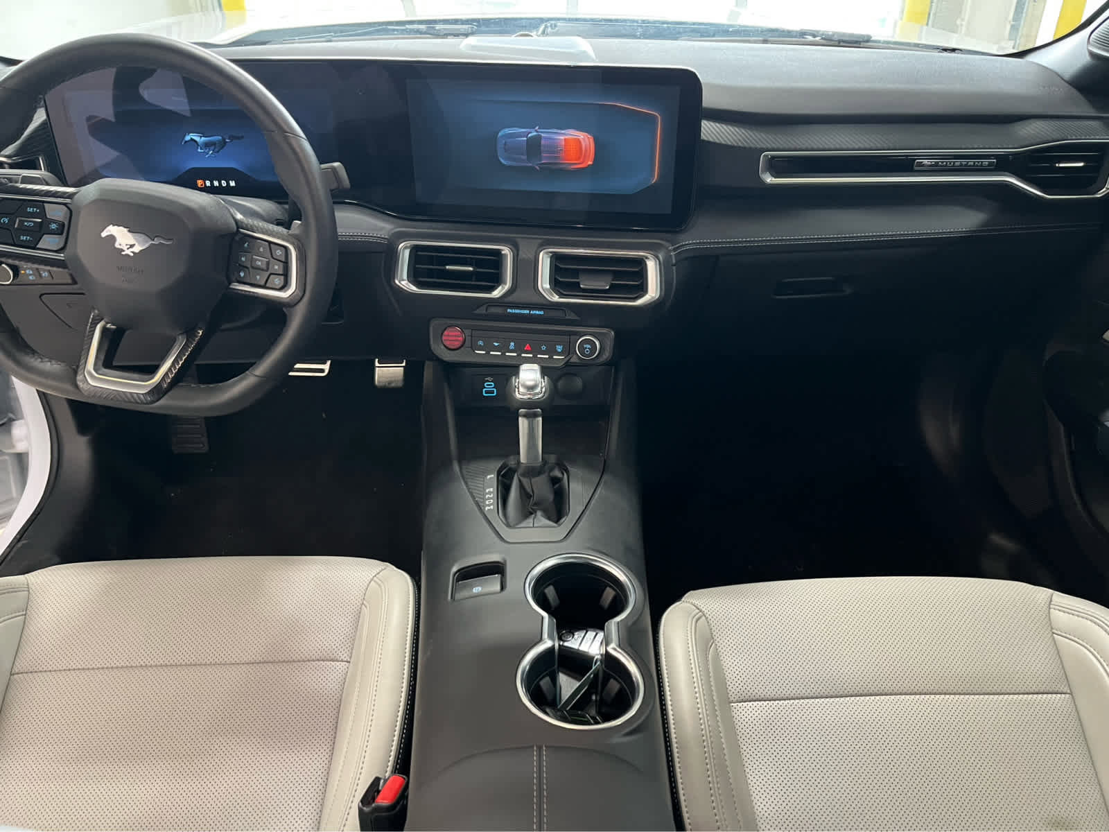 Used 2025 Ford Mustang GT Premium image 9