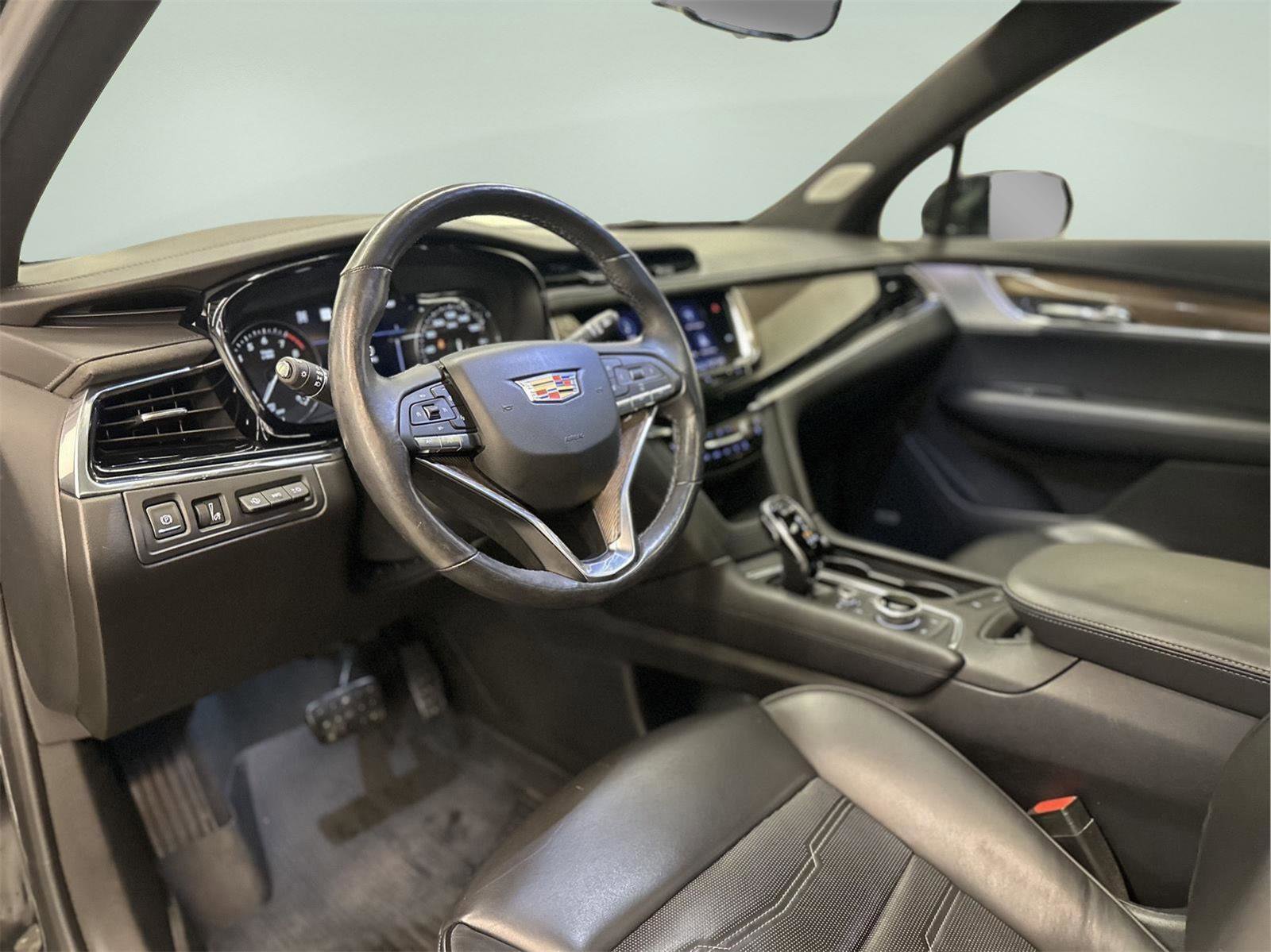 Certified 2020 Cadillac XT6 Premium Luxury w/ Platinum Package image 21